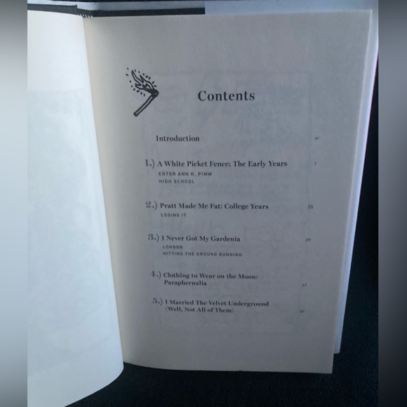 Book (Hardback): BETSEY. A Memoir by Betsey Johnson with Mark Vitulano - Picture 9 of 16